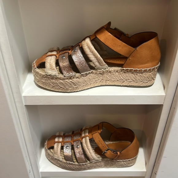 Tory Burch Espadrilles size 6.5 - Picture 4 of 4